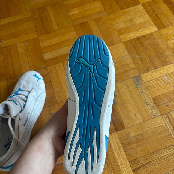 Y2k 90s white and blue puma - Perfect conditions * accepting offer - Picture 6 of 9